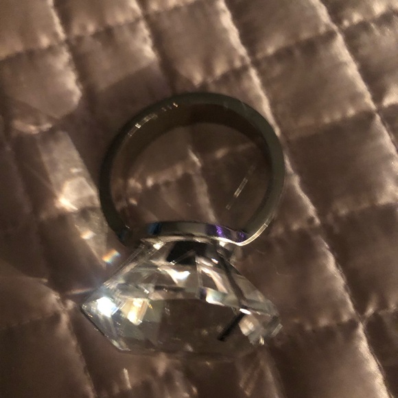 200 ct diamond ring decor - Picture 2 of 5